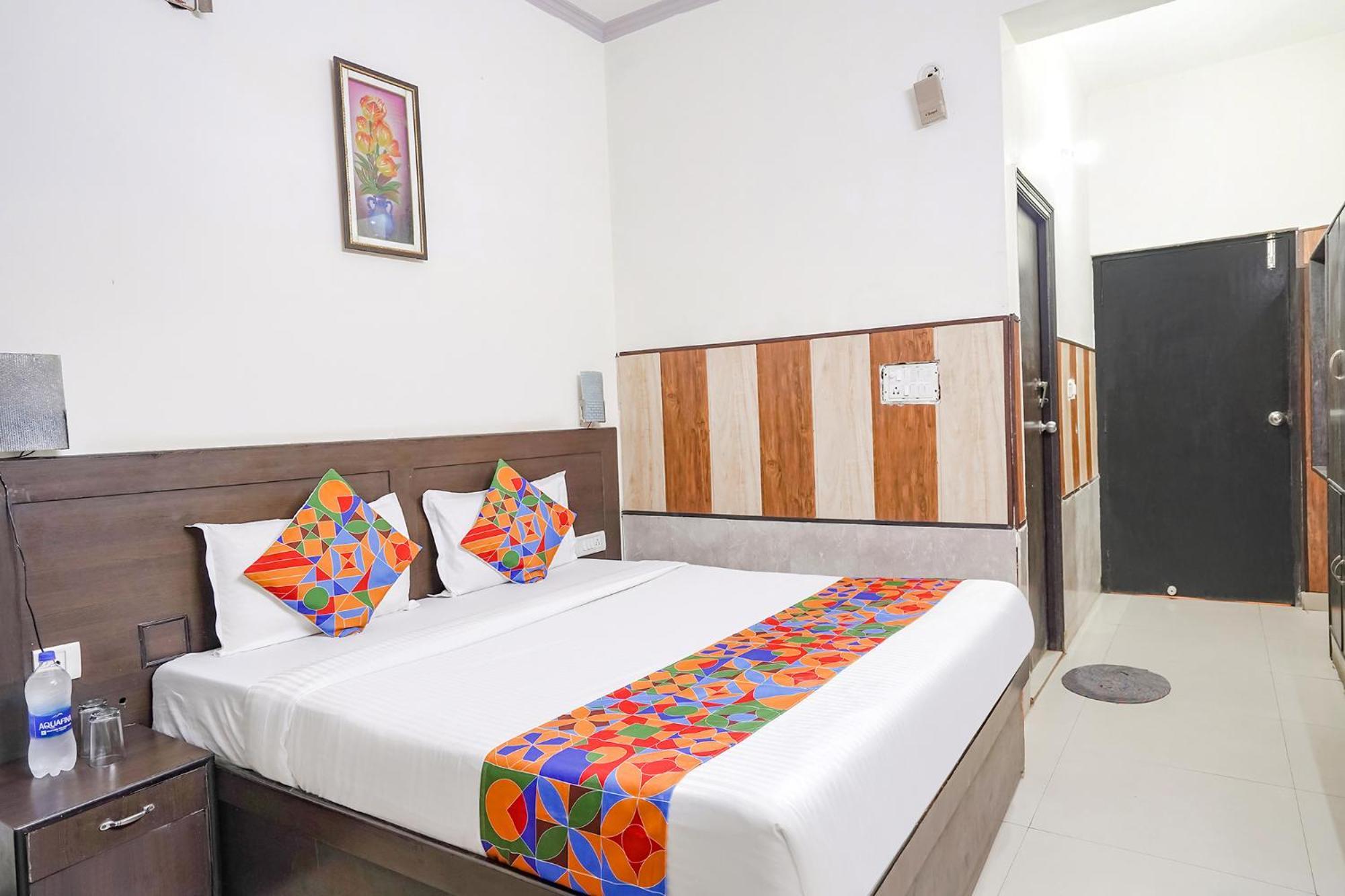 Fabhotel Prashant Palace Mysore Exterior photo