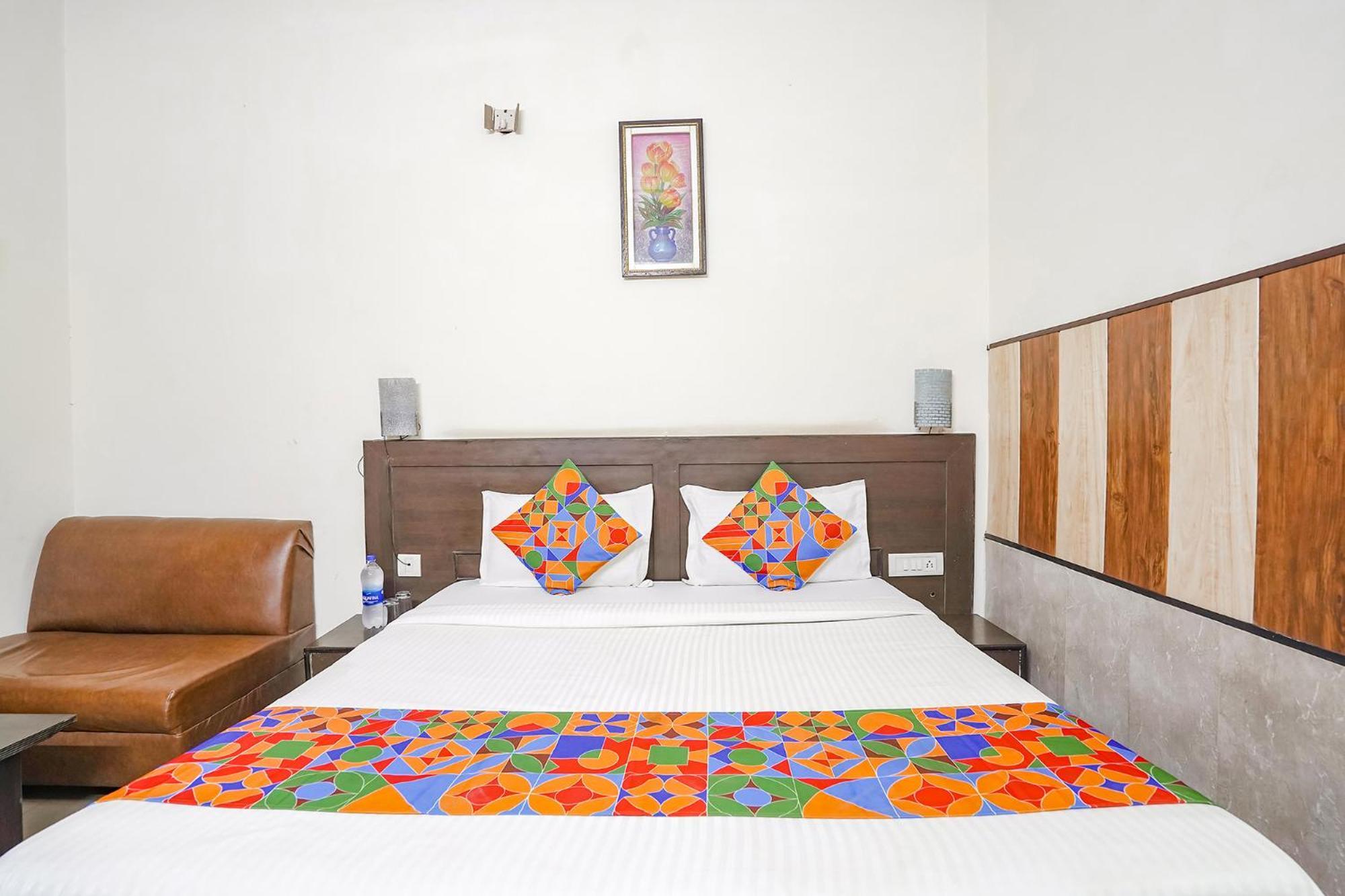 Fabhotel Prashant Palace Mysore Exterior photo