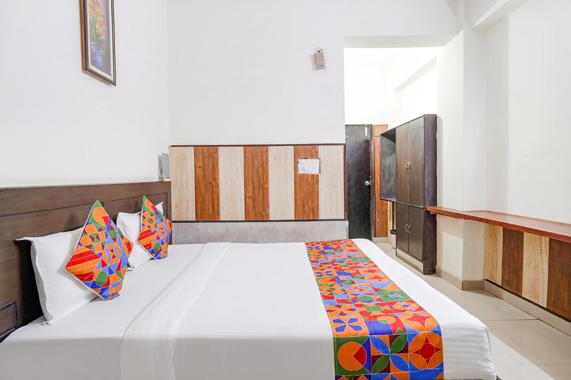 Fabhotel Prashant Palace Mysore Exterior photo