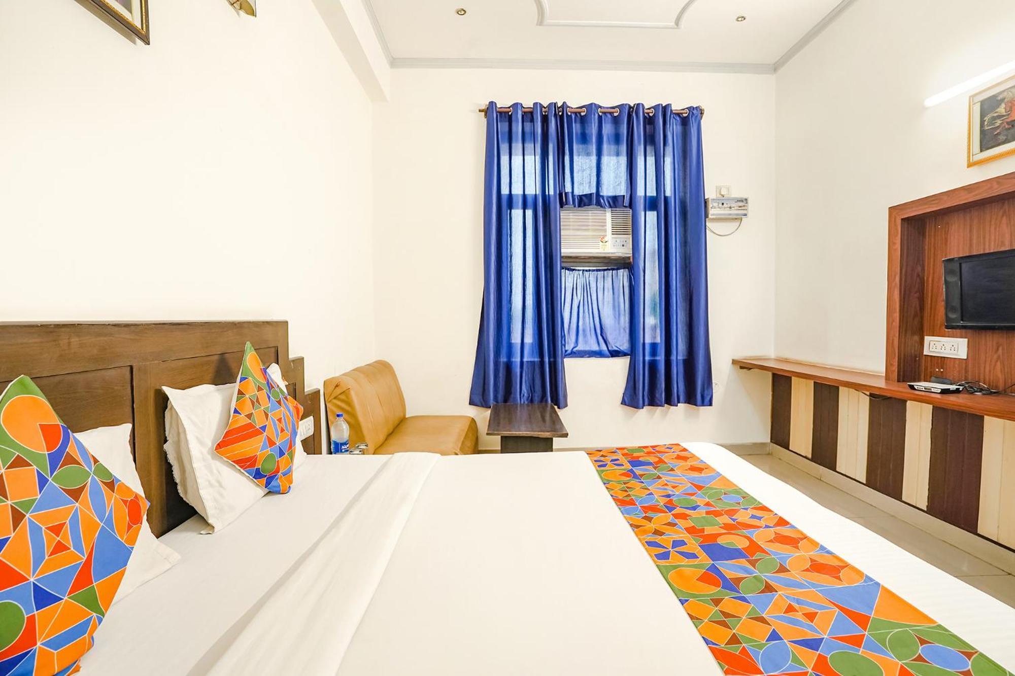 Fabhotel Prashant Palace Mysore Exterior photo