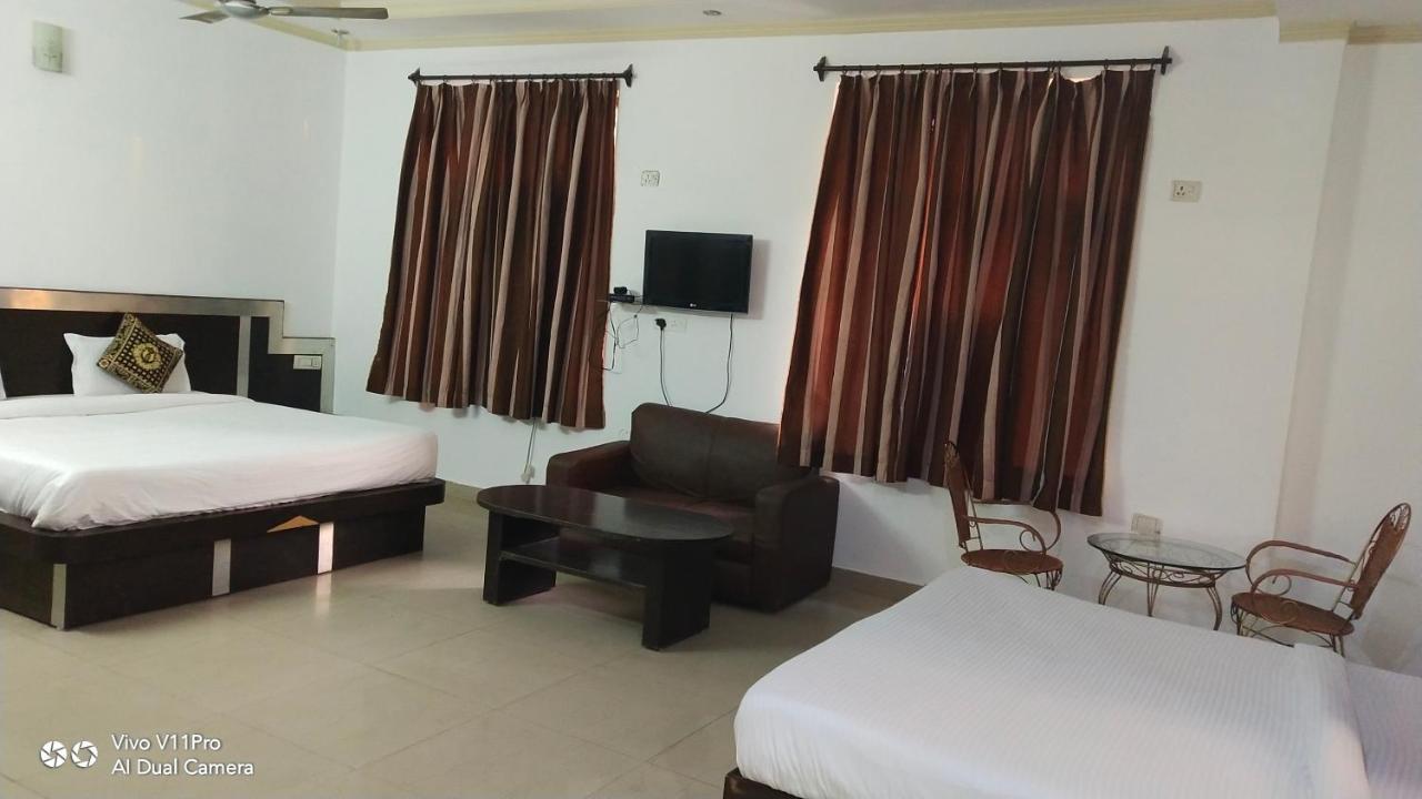 Fabhotel Prashant Palace Mysore Exterior photo
