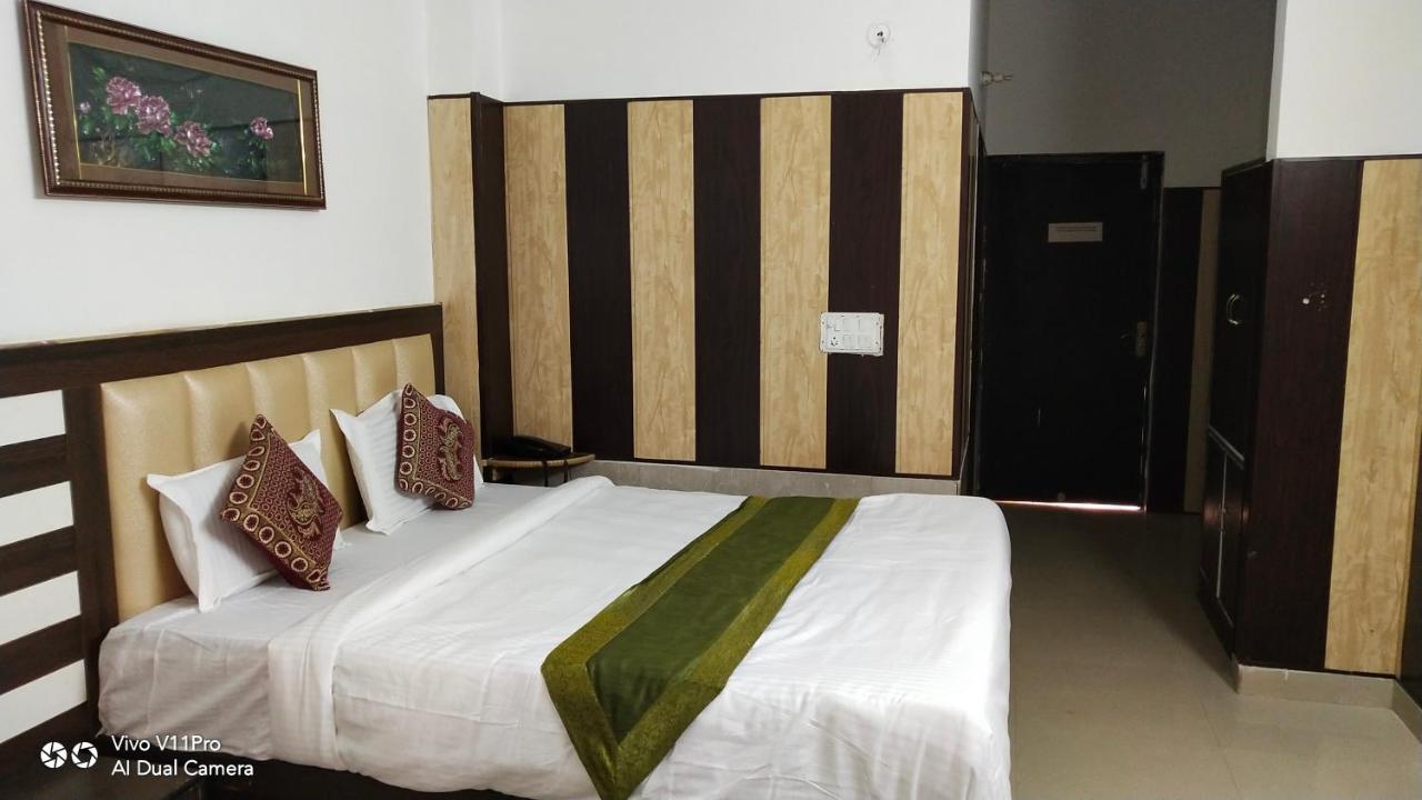 Fabhotel Prashant Palace Mysore Exterior photo