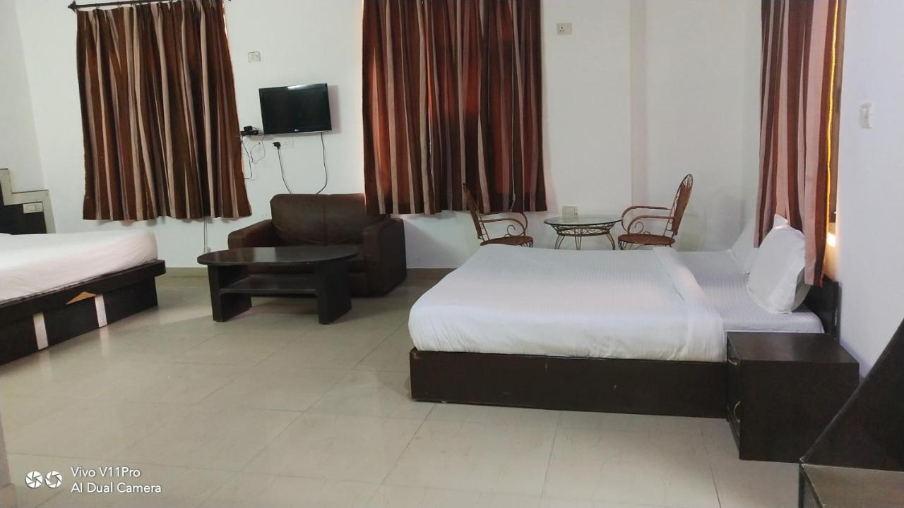 Fabhotel Prashant Palace Mysore Exterior photo
